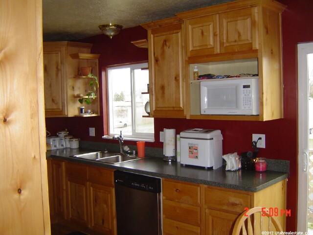 2254 S 300 W, Clearfield, UT 84015 — photo 6
