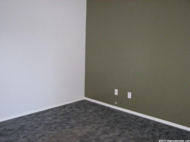 1058 N 900 W, Clinton, UT 84015 — photo 3