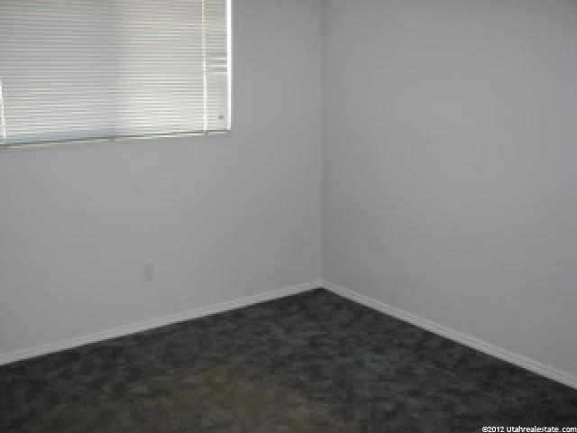 1058 N 900 W, Clinton, UT 84015 — photo 9