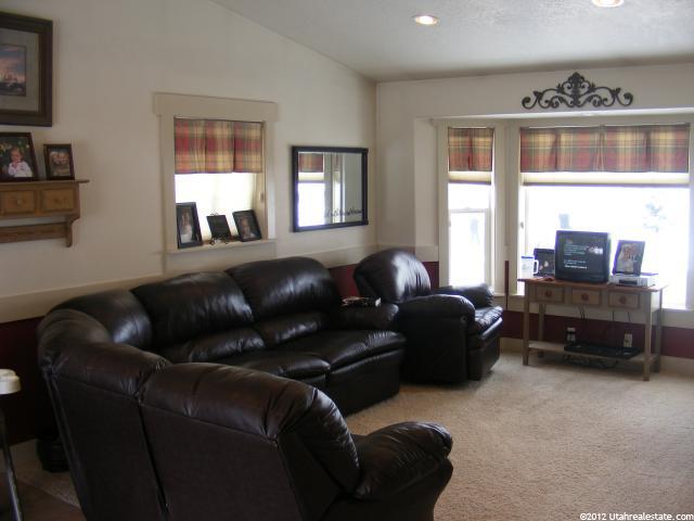 220 W 0300 N, Hyde Park, UT 84318 — photo 3