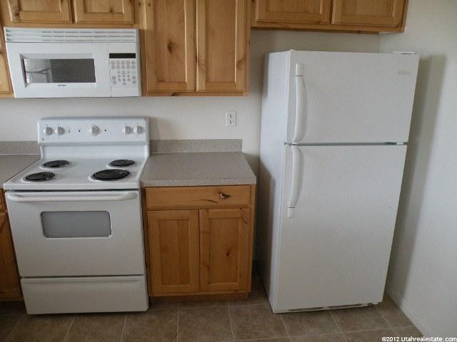 2051 N 550 W, Clinton, UT 84015 — photo 4