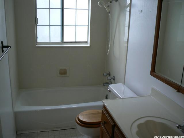 5213 S 2800 W, Roy, UT 84067 — photo 12