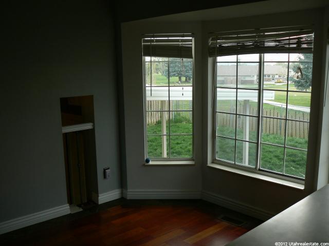 5213 S 2800 W, Roy, UT 84067 — photo 9