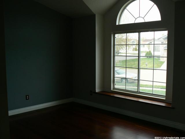 5213 S 2800 W, Roy, UT 84067 — photo 10