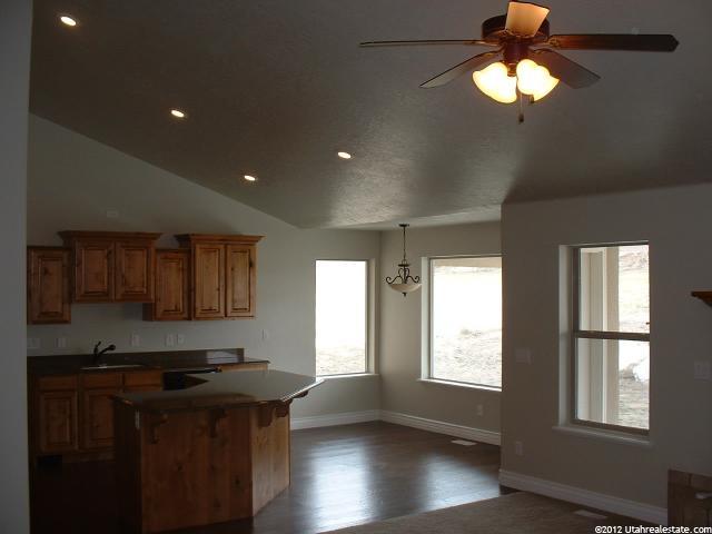245 N 390 W, Wellsville, UT 84339 — photo 2