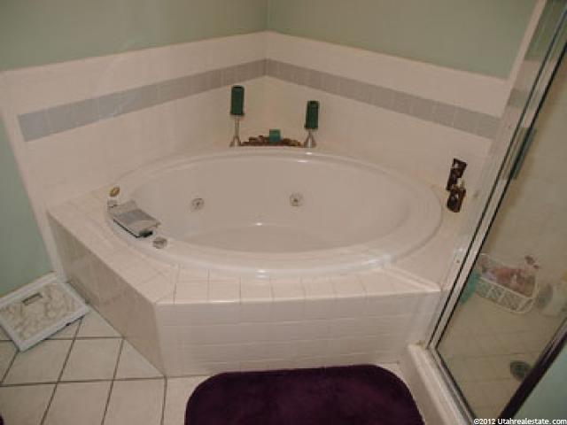 9692 S 1700 E, Sandy, UT 84092 — photo 7