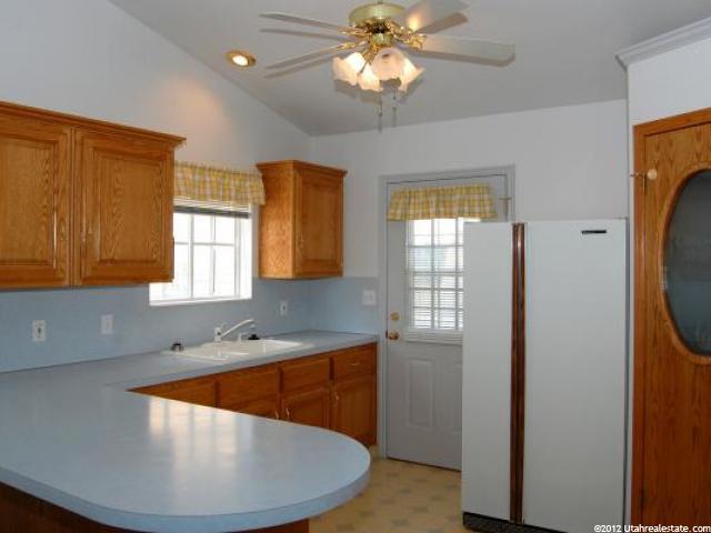 1759 W 5000 S, Roy, UT 84067 — photo 4