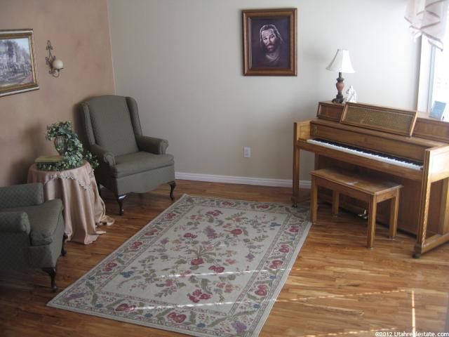 1231 E Pheasant View Dr S, Layton, UT 84041 — photo 2