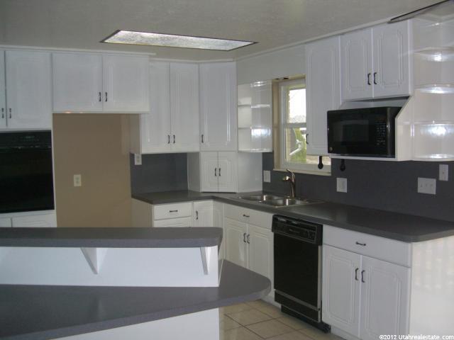 3159 W 1925 N, Clinton, UT 84015 — photo 2