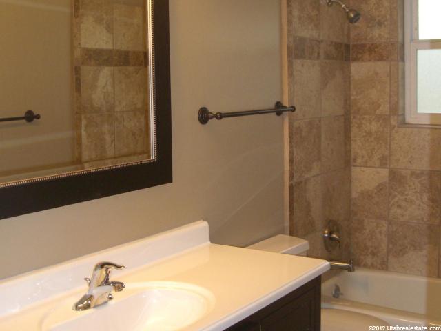 3159 W 1925 N, Clinton, UT 84015 — photo 3