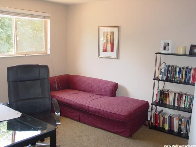 640 E Vine St, Murray, UT 84107 — photo 3