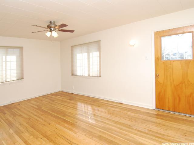 137 Ross Dr, Clearfield, UT 84015 — photo 2