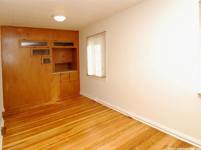 137 Ross Dr, Clearfield, UT 84015 — photo 4