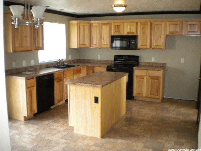 1333 S 875 W, Woods Cross, UT 84087 — photo 2