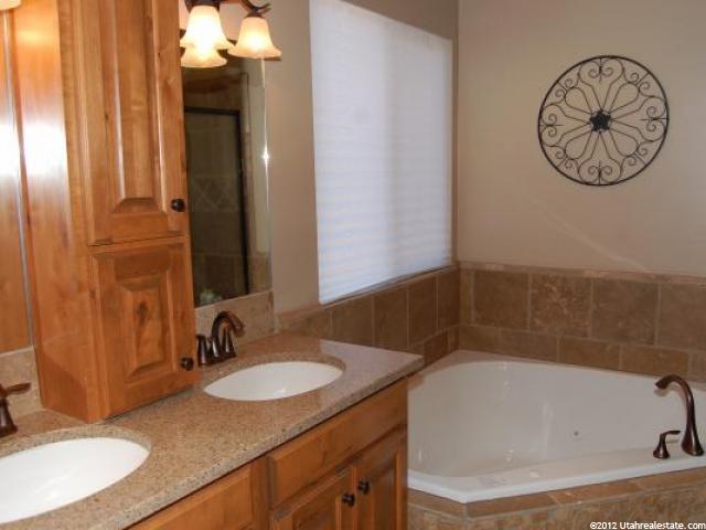 1254 W 500 S, Layton, UT 84041 — photo 7