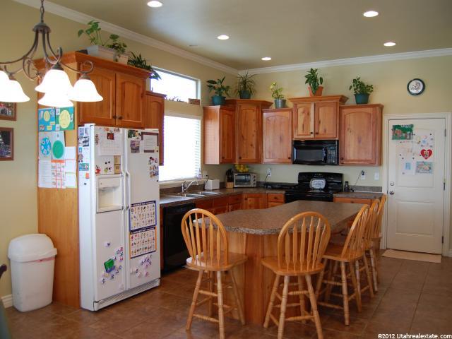 2443 N 2710 W, Clinton, UT 84015 — photo 2