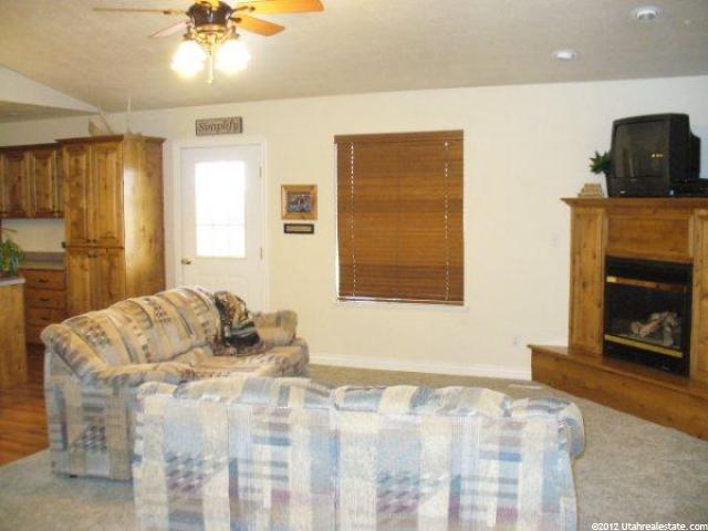 631 E 335 N, Mt Pleasant, UT 84647 — photo 4