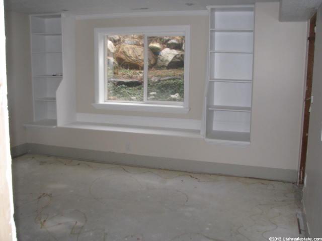 915 N 700 E, Centerville, UT 84014 — photo 8
