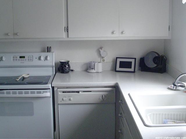 1010 S Van Buren E, Ogden, UT 84404 — photo 6