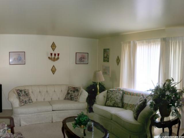 620 Lockwood Dr, Ogden, UT 84404 — photo 2