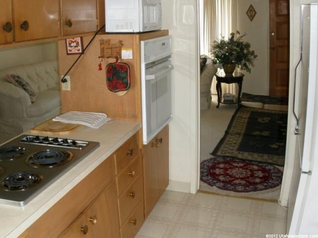 620 Lockwood Dr, Ogden, UT 84404 — photo 3