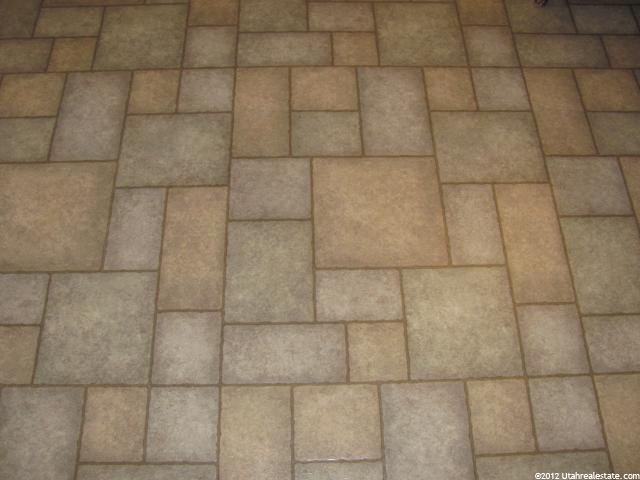 254 W 600 N, Vernal, UT 84078 — photo 11