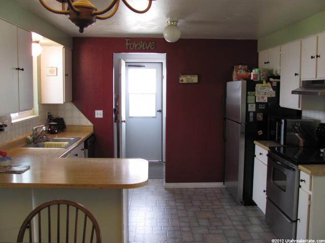 254 W 600 N, Vernal, UT 84078 — photo 4