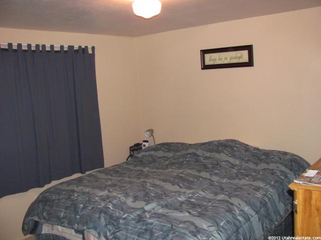 254 W 600 N, Vernal, UT 84078 — photo 9