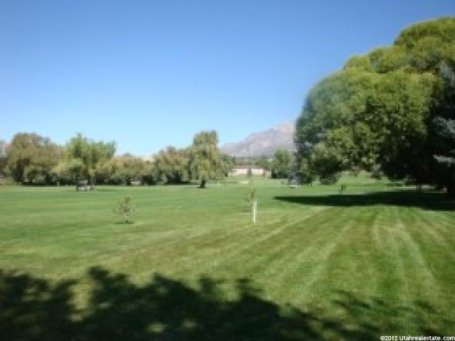 40 Whitebarn Dr, Pleasant View, UT 84414 — photo 4