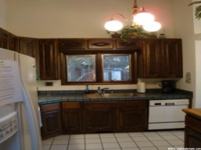 40 Whitebarn Dr, Pleasant View, UT 84414 — photo 5