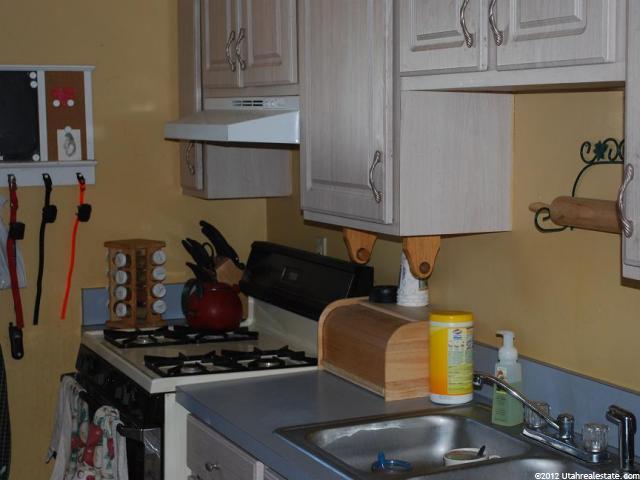 5833 S 2625 W, Roy, UT 84067 — photo 8