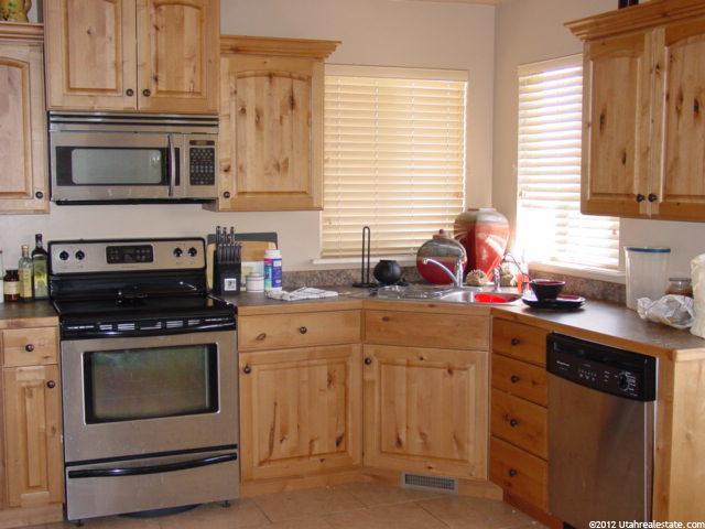 3382 E Heyward Ct, Eagle Mountain, UT 84043 — photo 3