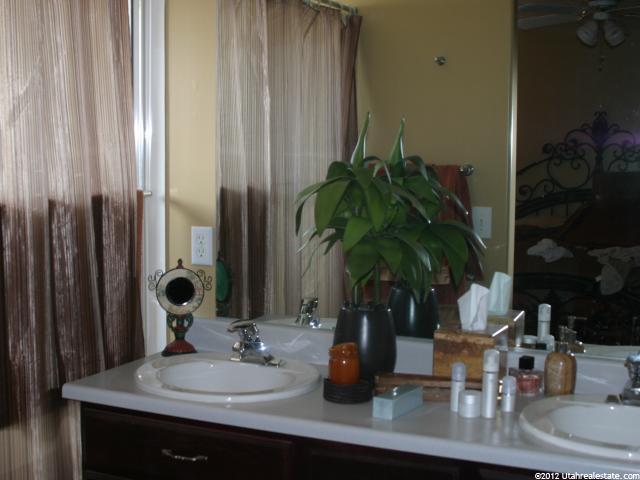 728 E Sand Dollar Dr S, Sandy, UT 84094 — photo 8