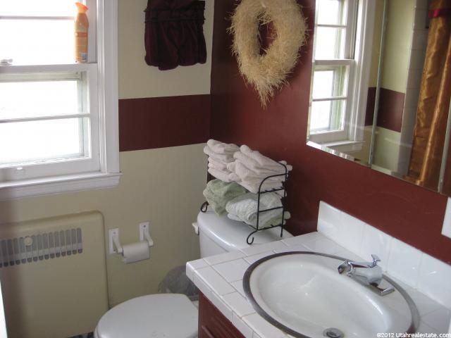 77 E Center St, Lewiston, UT 84320 — photo 4