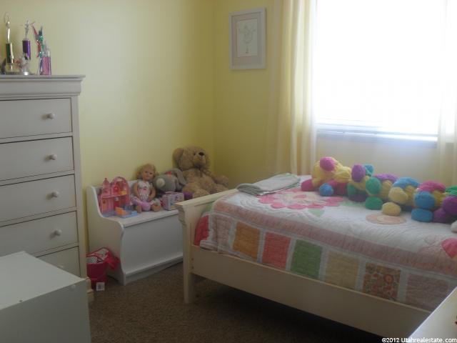 5048 S 3375 W, Roy, UT 84067 — photo 9
