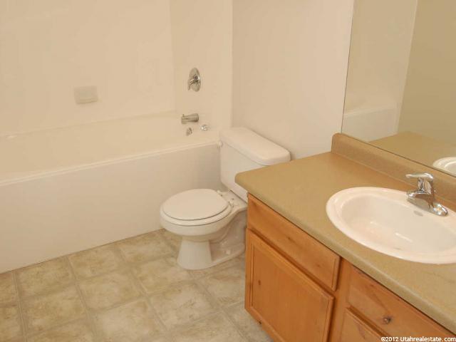 915 N 1380 E, Tooele, UT 84074 — photo 11