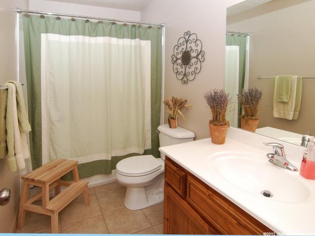 1802 E Kay Ln, Ogden, UT 84405 — photo 3
