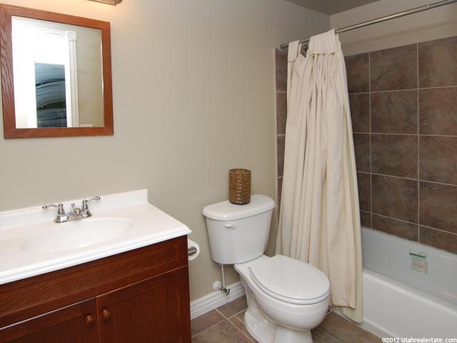 1802 E Kay Ln, Ogden, UT 84405 — photo 4
