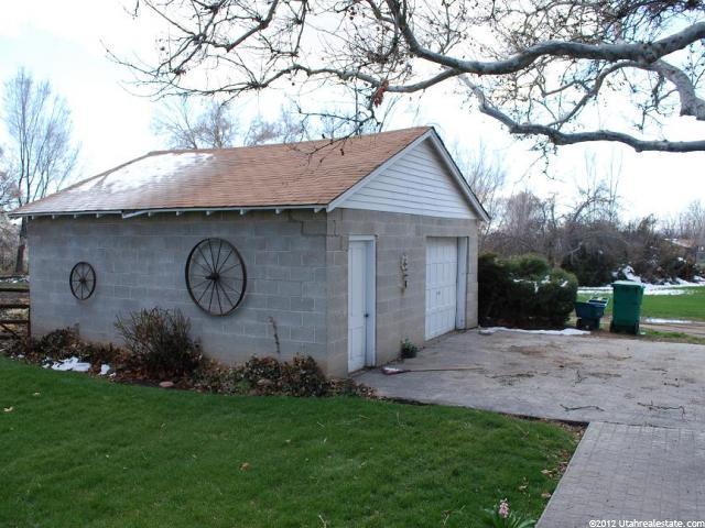 80 S Chapel St E, Layton, UT 84041 — photo 10