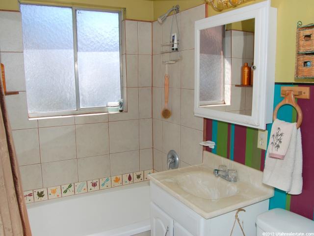 352 N 350 W, Bountiful, UT 84010 — photo 10