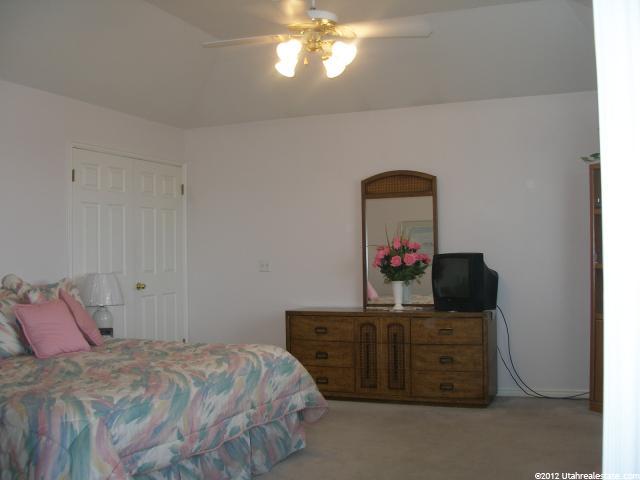 8574 S Sun Valley Dr E, Sandy, UT 84093 — photo 6