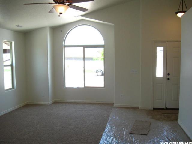 3371 W 4250 S, West Haven, UT 84401 — photo 2