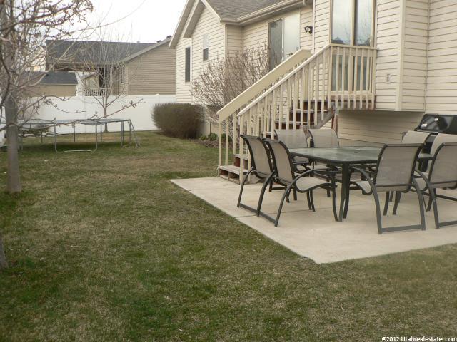 2073 Churchill Dr, Centerville, UT 84014 — photo 10