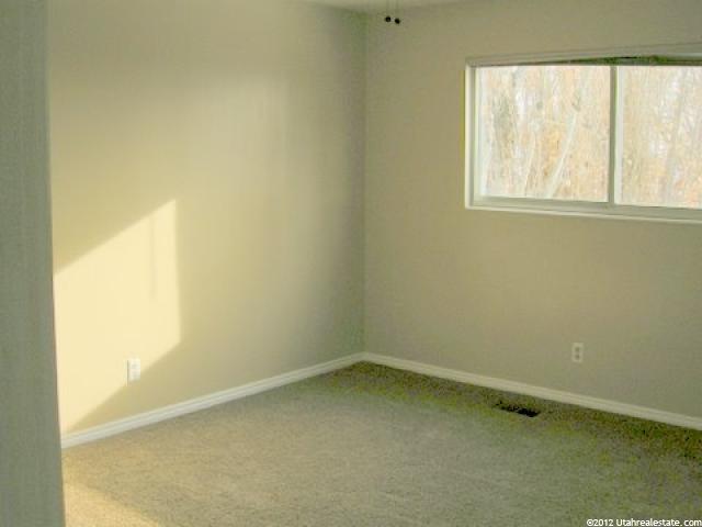 973 W 600 S, Layton, UT 84041 — photo 4