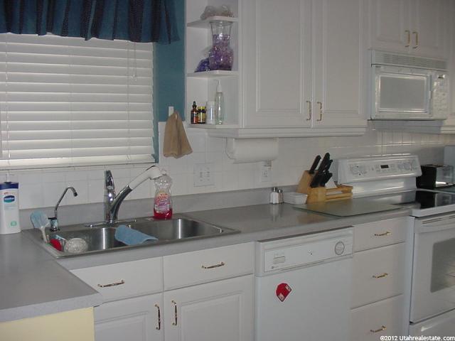 568 S Fowler Ave E, Ogden, UT 84404 — photo 4