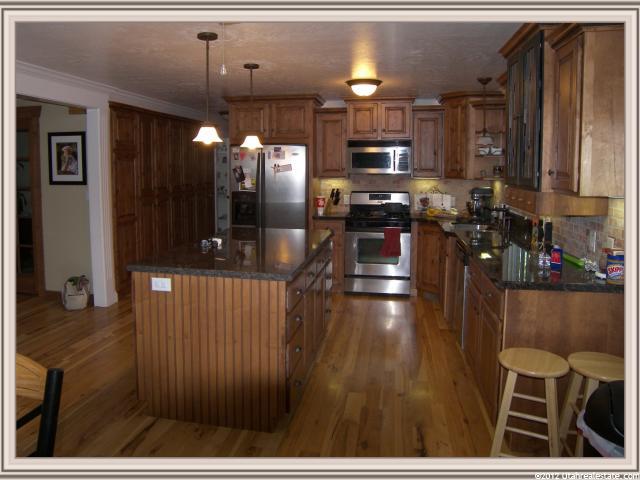 1877 E Meadowmoor S, Holladay, UT 84117 — photo 3