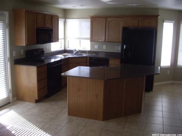 2090 N 200 E, North Ogden, UT 84414 — photo 2