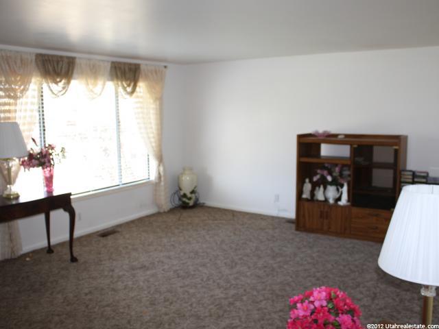 2070 W 5750 S, Roy, UT 84067 — photo 2