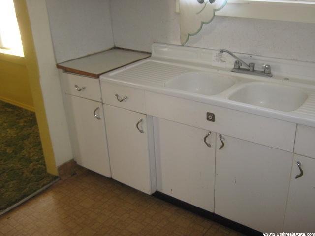 212 S 300 E, Enterprise, UT 84725 — photo 10