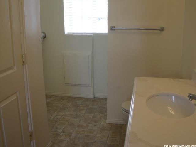2084 N 2090 W, Clinton, UT 84015 — photo 5